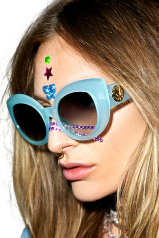 The Diamond Brunch Sunglasses - Light Blue