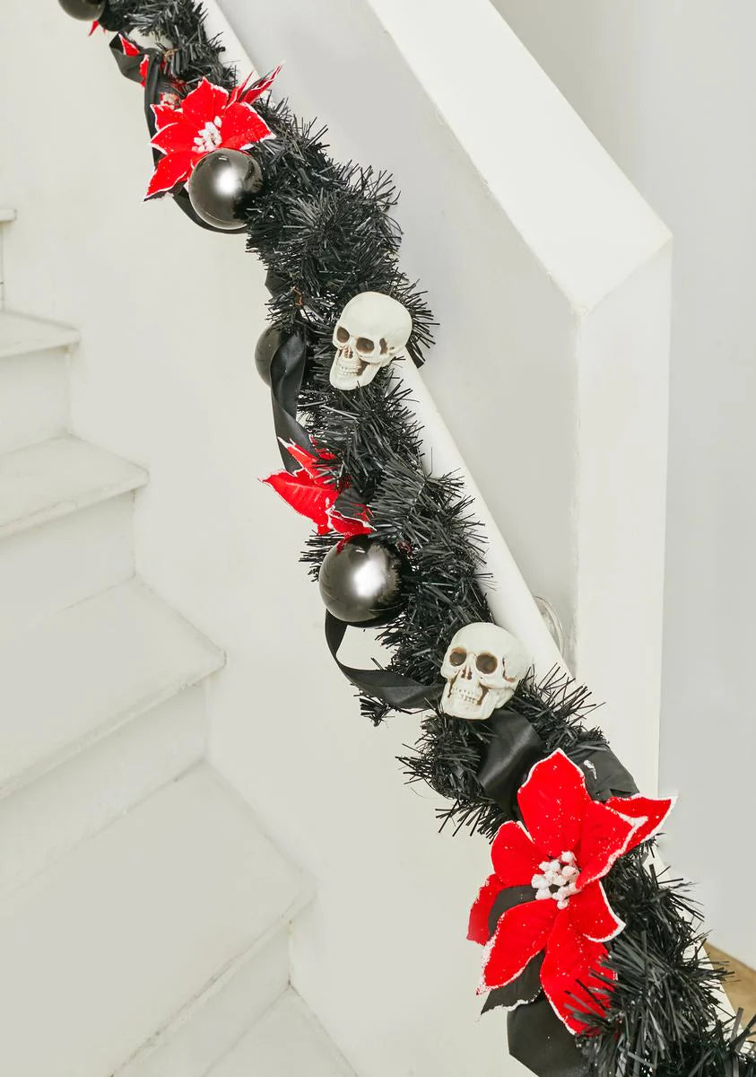 Silent Night Skull Garland