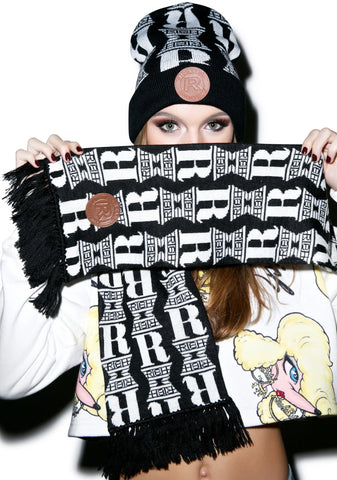 Rich Club Scarf