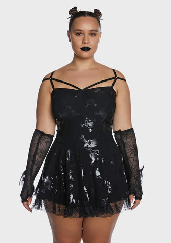 Under The Stairs Web Gloves