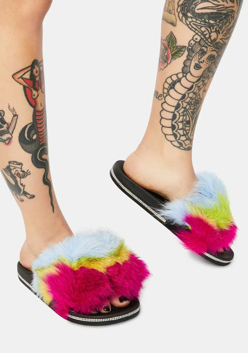 Can You Hang Faux Fur Slide Sandals
