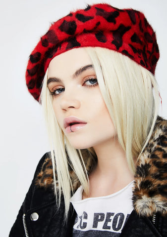 Love Here N' Meow Fuzzy Beret