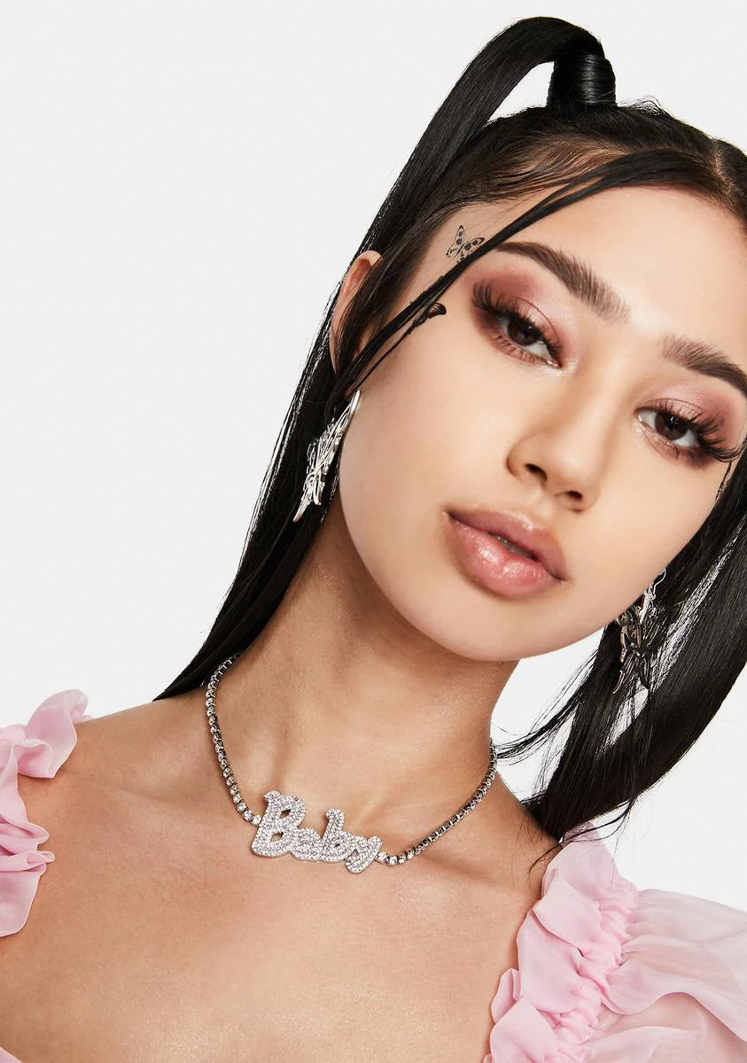 Smooth Moves Rhinestone Necklace