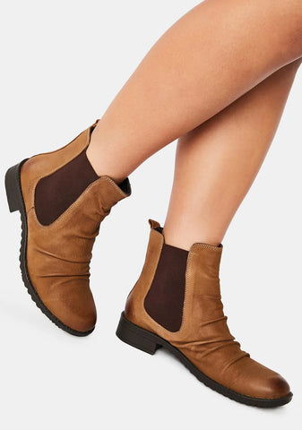 Tan Trail Nubuck Chelsea Boots