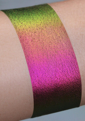 Snooze Multichrome Pressed Eyeshadow