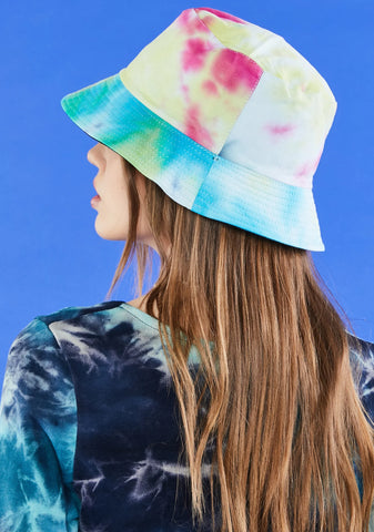 Sky Daydreamin' Of U Bucket Hat