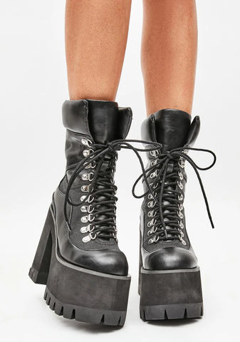 Werkin' Overtime Platform Hiker Boots