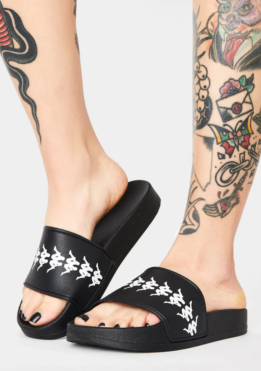 222 Banda Adam 4 Slides