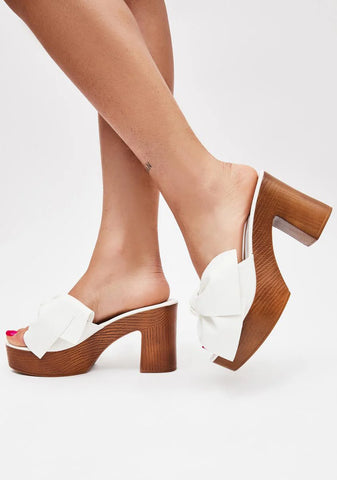 Chill Girl’s Girl Platform Bow Heels