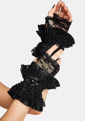 Beautiful Apocalypse Gothic Lace Ruffle Gloves