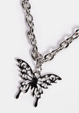 Kisses And Wings Chain Necklace
