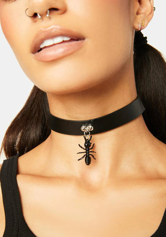 Creepy Crawly Ant Choker