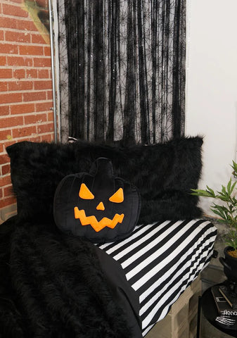 Into The Void Sham Set