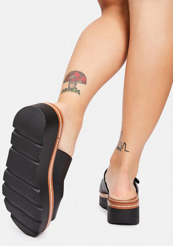 Black Surfs Up Sandals