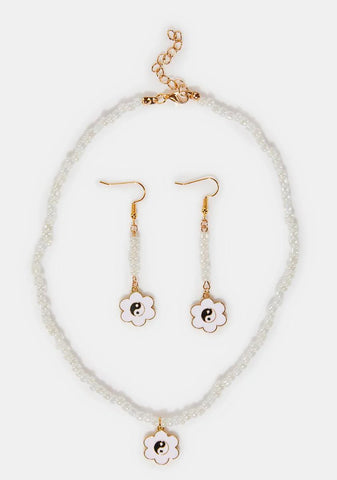 Vanilla Yin To My Yang Earring And Necklace Set