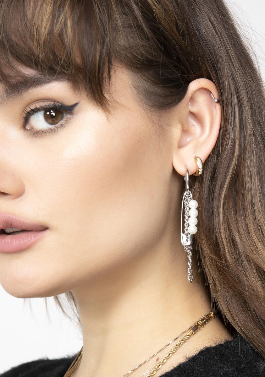 Pearlescent Hype Chain Earrings