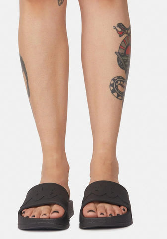 Authentic Caius 2 Slides