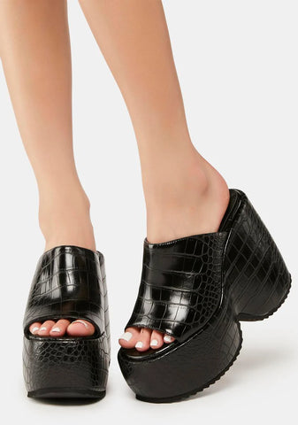 Nennia Platform Wedges
