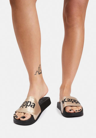 Almond 222 Banda Adam 9 Slides