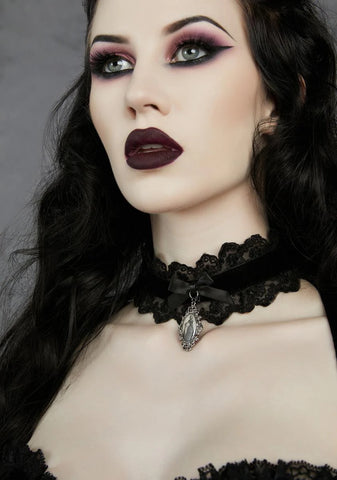 Hopelessly Devoted Lace Choker