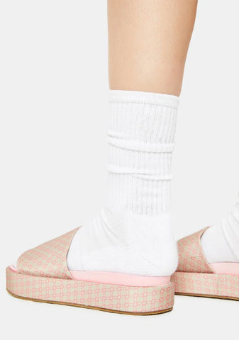 Blush Hills Have Eyes Patterned Slides