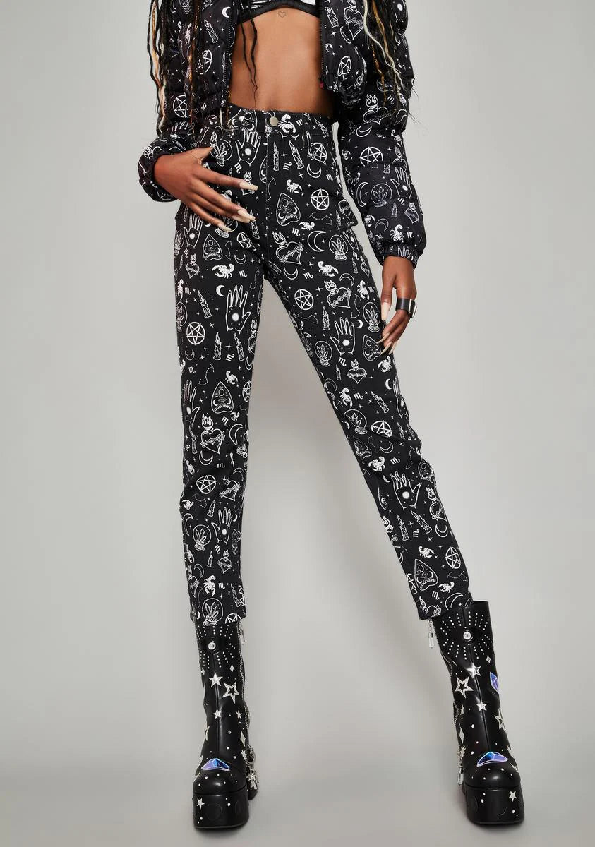 Playing With Magic Mom Jeans