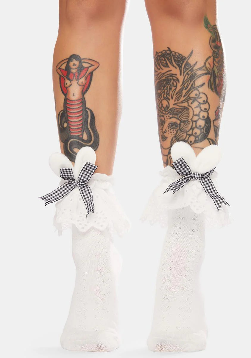 To Be Honest Ruffle Crew Socks