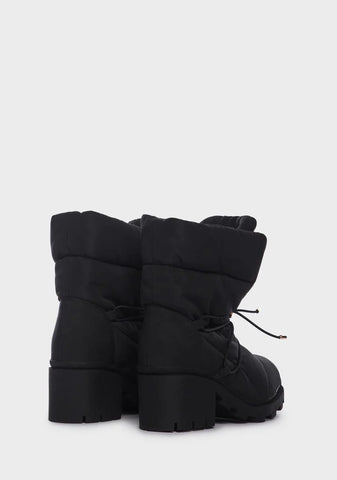 Noir No Stylist Needed Snow Boots