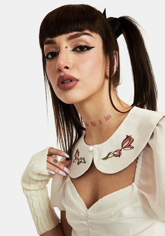 White Country Tulip Collar