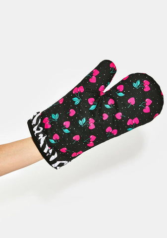 Ripe Cherry Oven Mitt Set