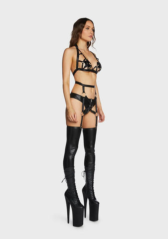 The Intimate Hour Garter Set