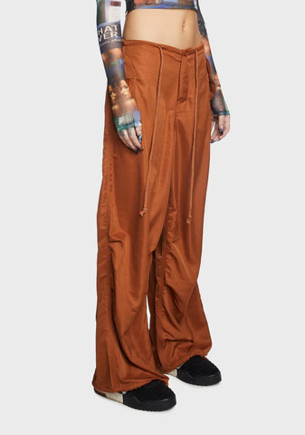 Parker Nylon Cargo Pants - Brown