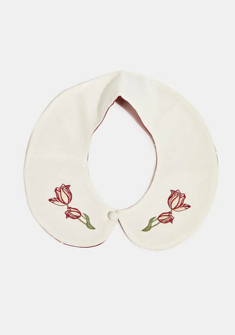 White Country Tulip Collar