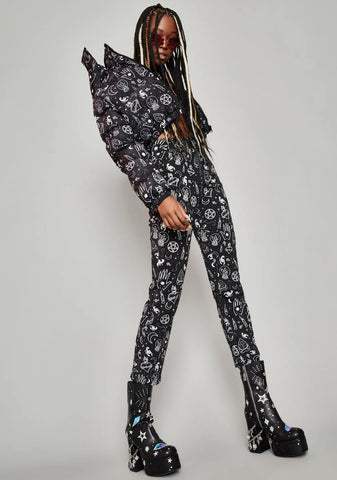 Playing With Magic Mom Jeans