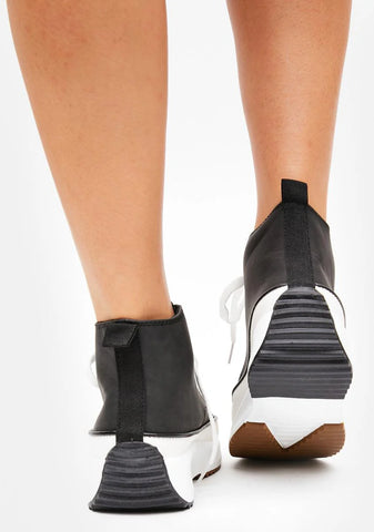 Night Street Smart Sneaker