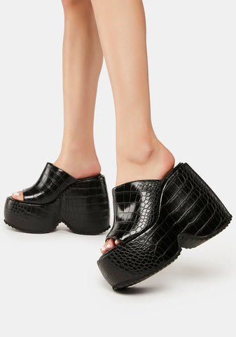 Nennia Platform Wedges