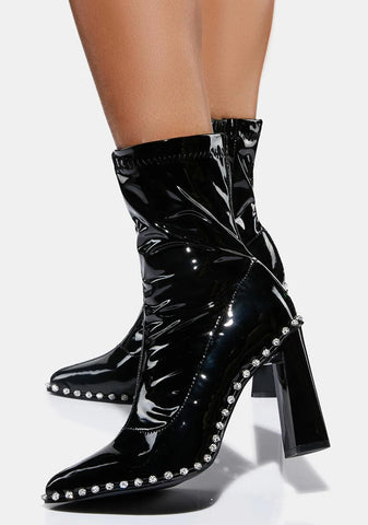 Noir Mooney Ankle Boots