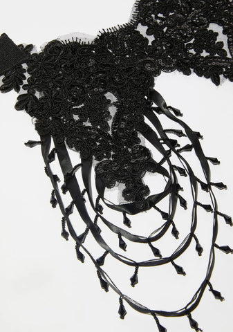 Belle Of The Dead Lace Collar