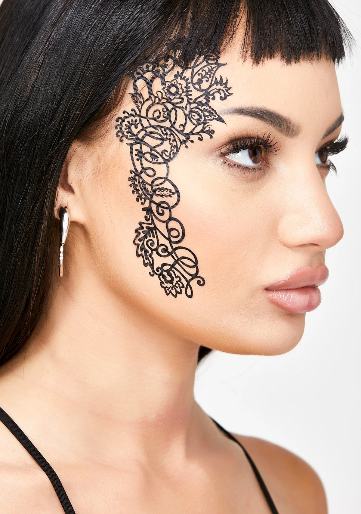 Mehndoodle 1 Face Lace