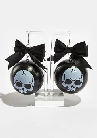 Hell Topper Skull Ornament Earrings