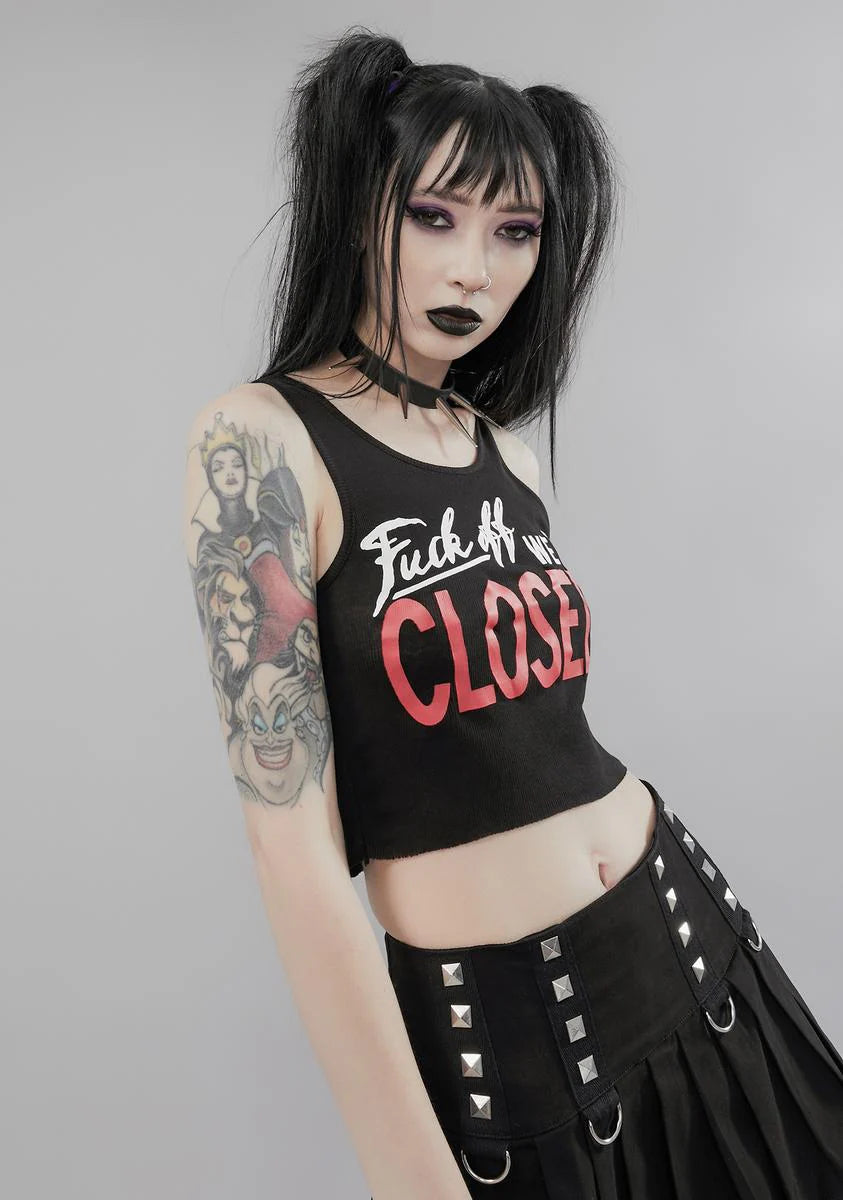 Vs The World Graphic Crop Tank