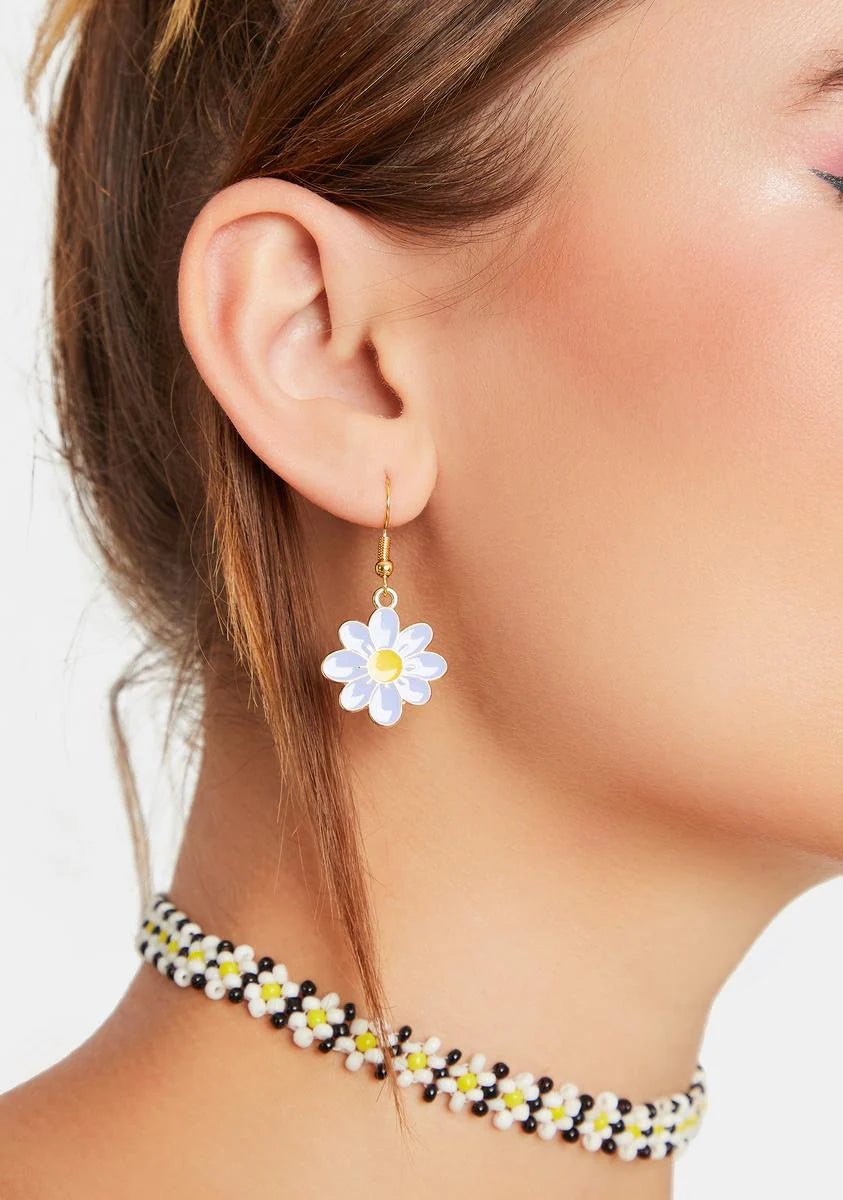 Lilac Daring Daisy Earrings