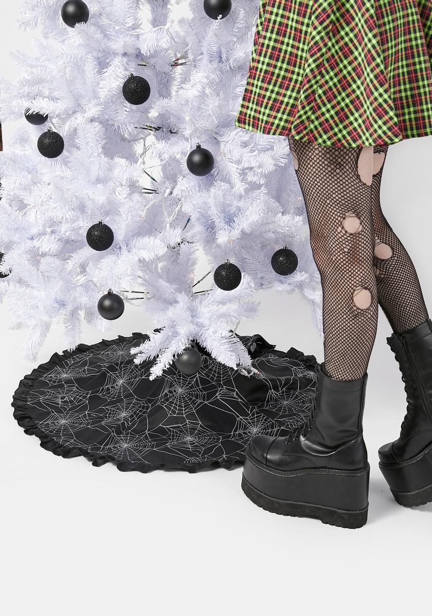Spinning Out Spider Web Tree Skirt