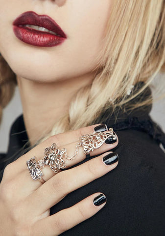 Fatal Fantasy Jeweled Claw Ring