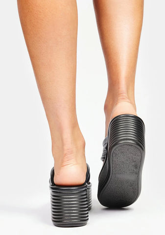 Knows It All Platform Flip Flops