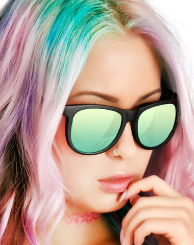 The Nudie Mag Sunglasses - Green