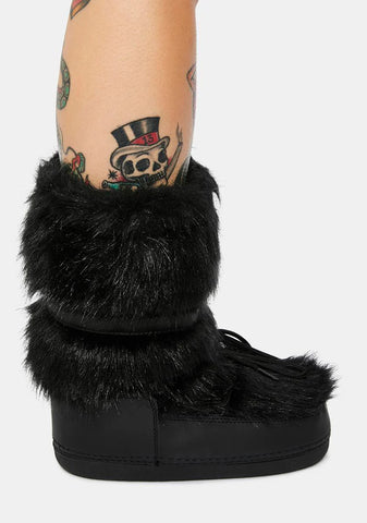 Onyx Baddie Burr Fuzzy Boots