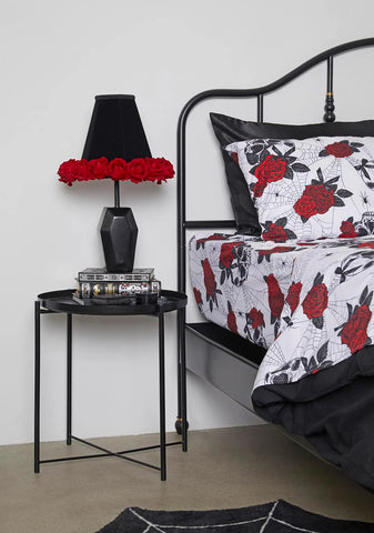 Loves Me Not Table Lamp