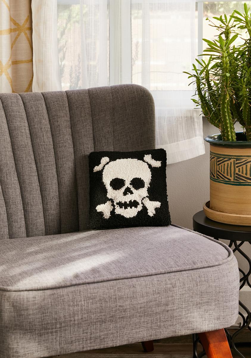 Skull & Cross Bones Hooked Pillow