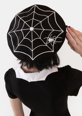 An Entanglement Embroidered Beret